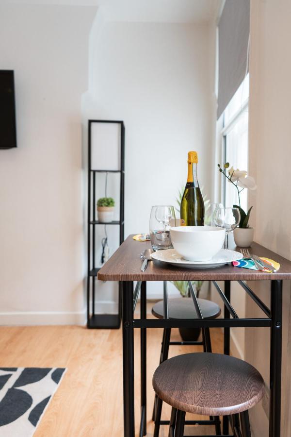 Livestay-Fabulous One Bed Apartments On Covent Garden London Eksteriør billede